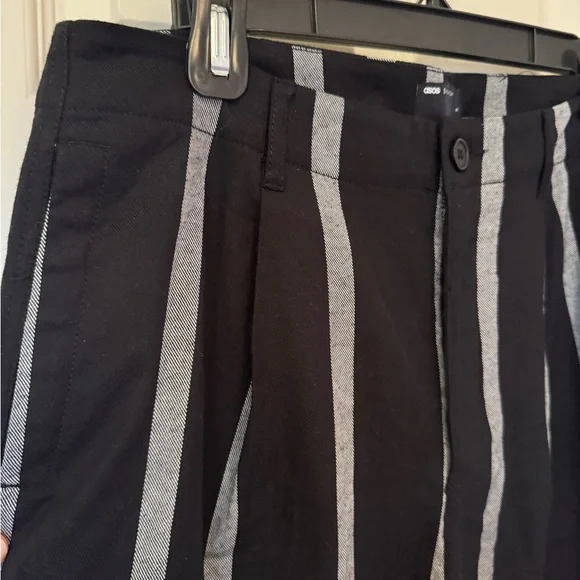 LIKE NEW ASOS trousers. Incredible material! Chic Black and Gray Striped Pants - Picture 3 of 7